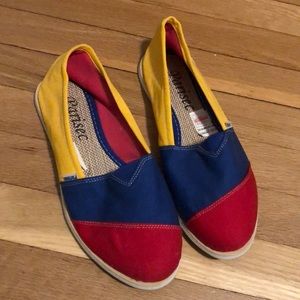 Colombia flag themed slip-on shoes / flats NWT